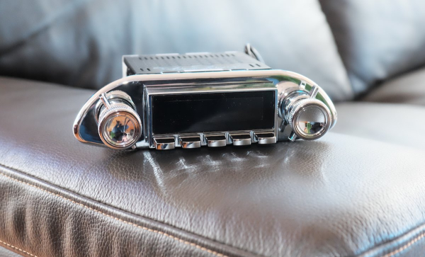 Porsche Retro Komplett-Set Radio USB FLAC DAB FM Ipod FSE BT Streaming